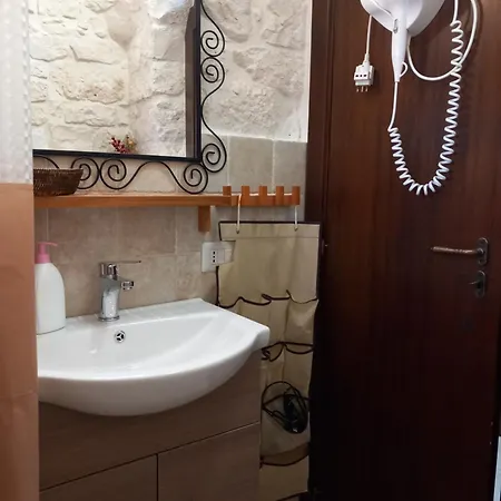 Trullo Monte Del Sale * Alberobello