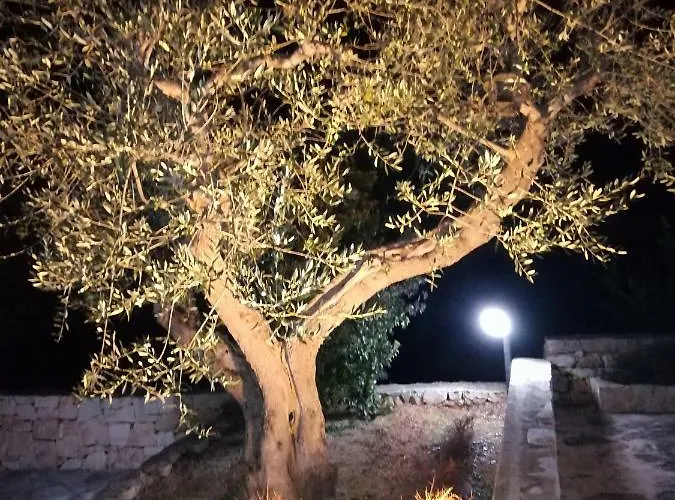 Trullo Monte Del Sale Country house